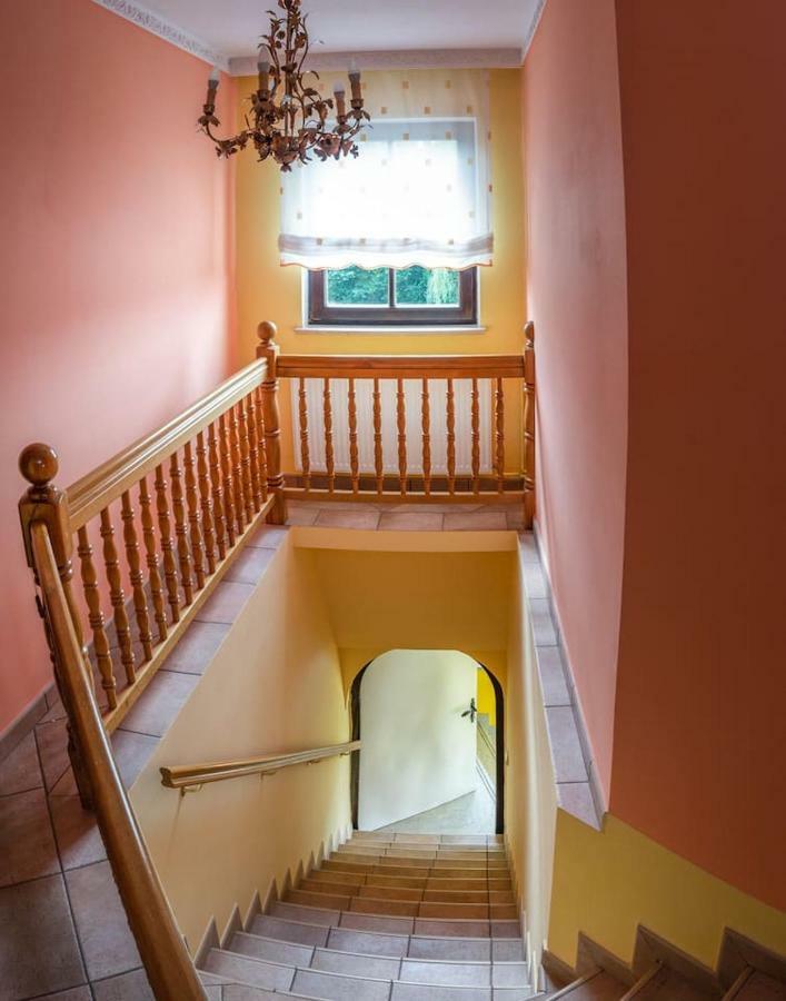 Apartma Ajda Komenda Buitenkant foto