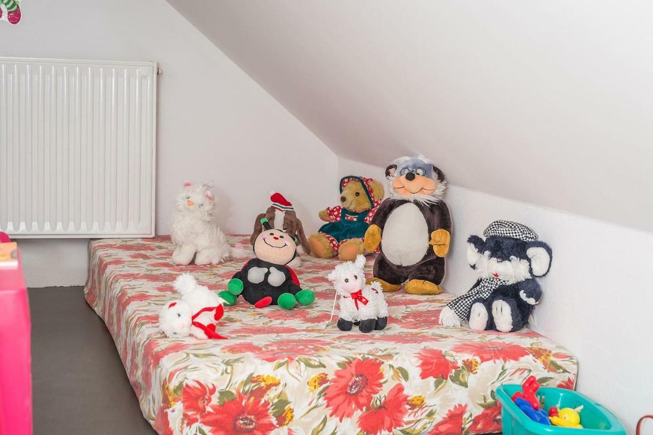 Apartma Ajda Komenda Buitenkant foto
