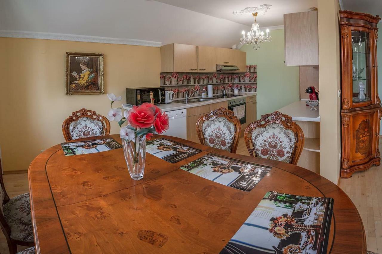 Apartma Ajda Komenda Buitenkant foto